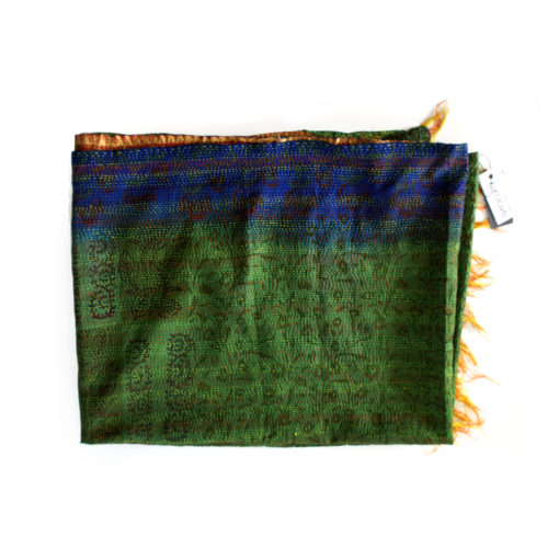 handcrafted_Kantha scarf_Indeka_embroidery_Kantha Schal