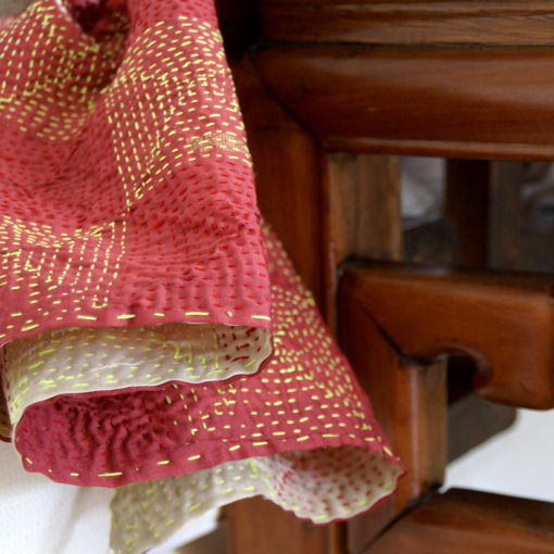 Kantha Scarf "Neela" upcycled Sari fabric Seidenschal