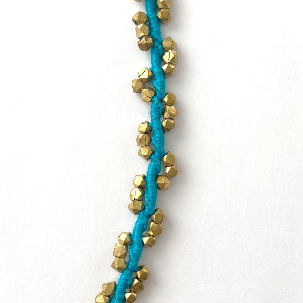handgefertigtes dokra armband "twisted turquoise"