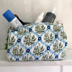 handcrafted cosmeticbag 