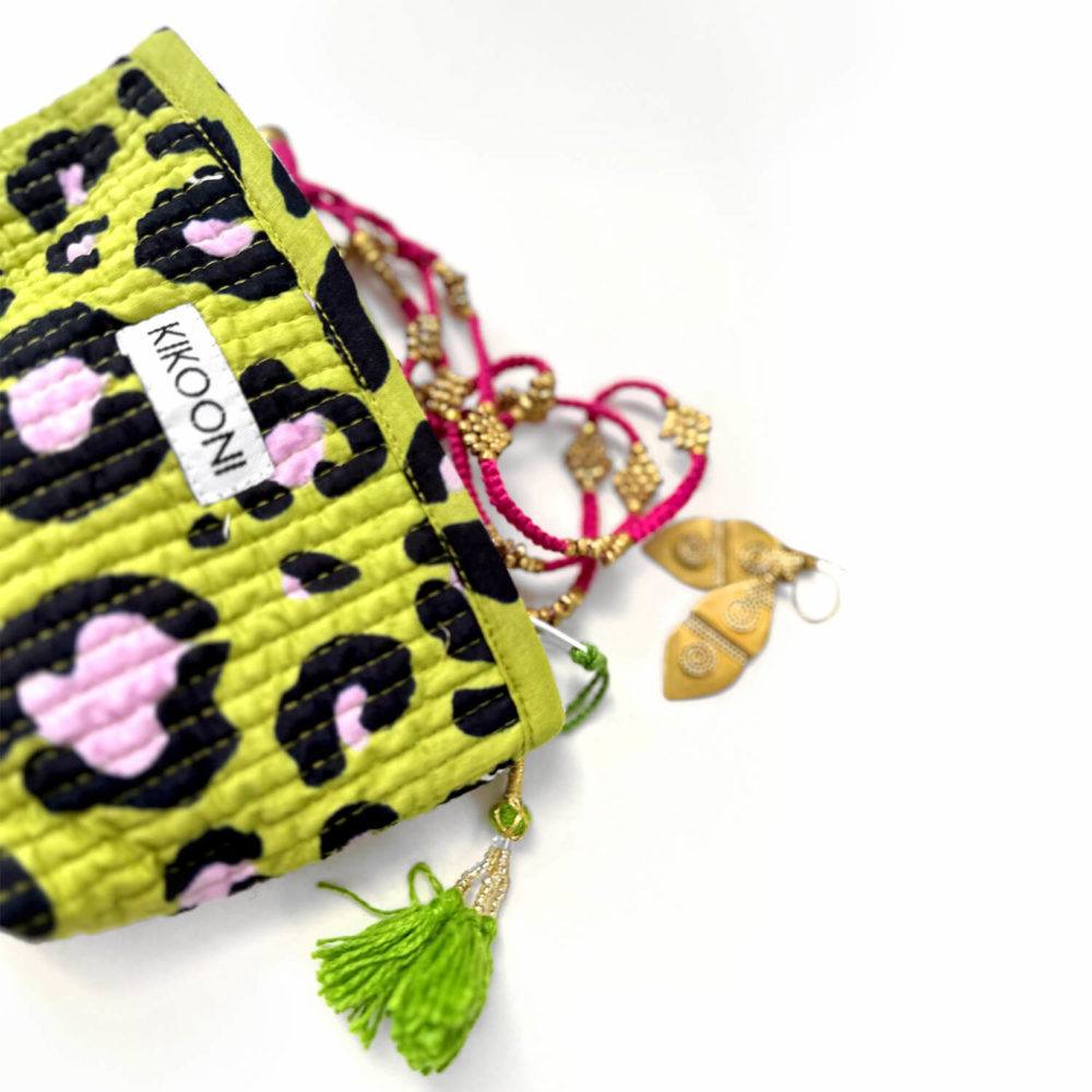 KIKOONI- minibag- cosmeticbag und geldbörse "Oh leo cosmic green"